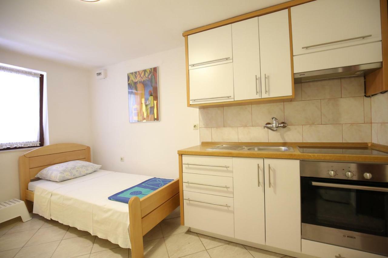 Apartments Paleka Petrčane Kültér fotó