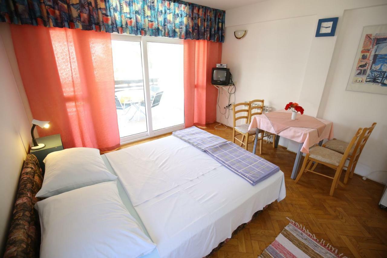 Apartments Paleka Petrčane Kültér fotó