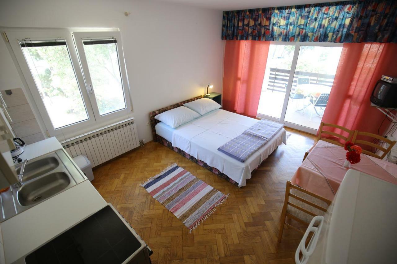 Apartments Paleka Petrčane Kültér fotó