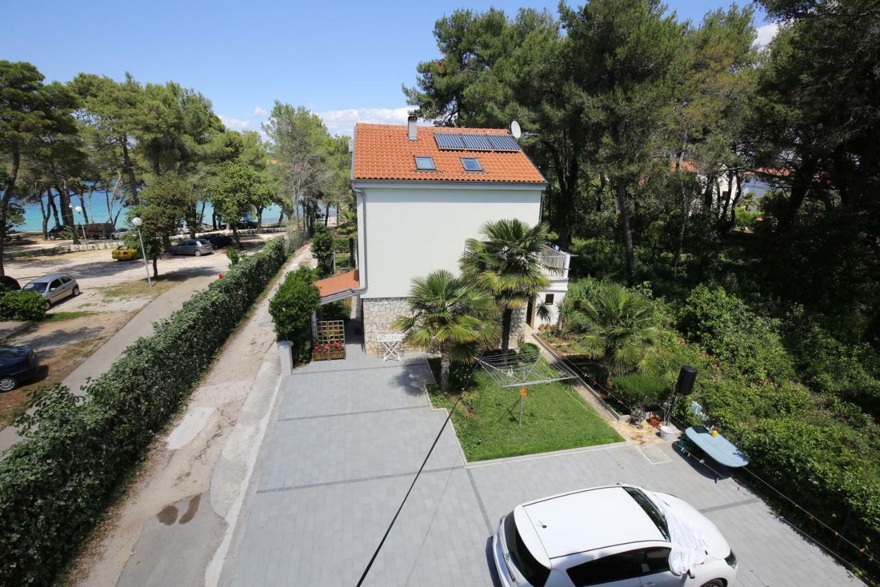 Apartments Paleka Petrčane Kültér fotó