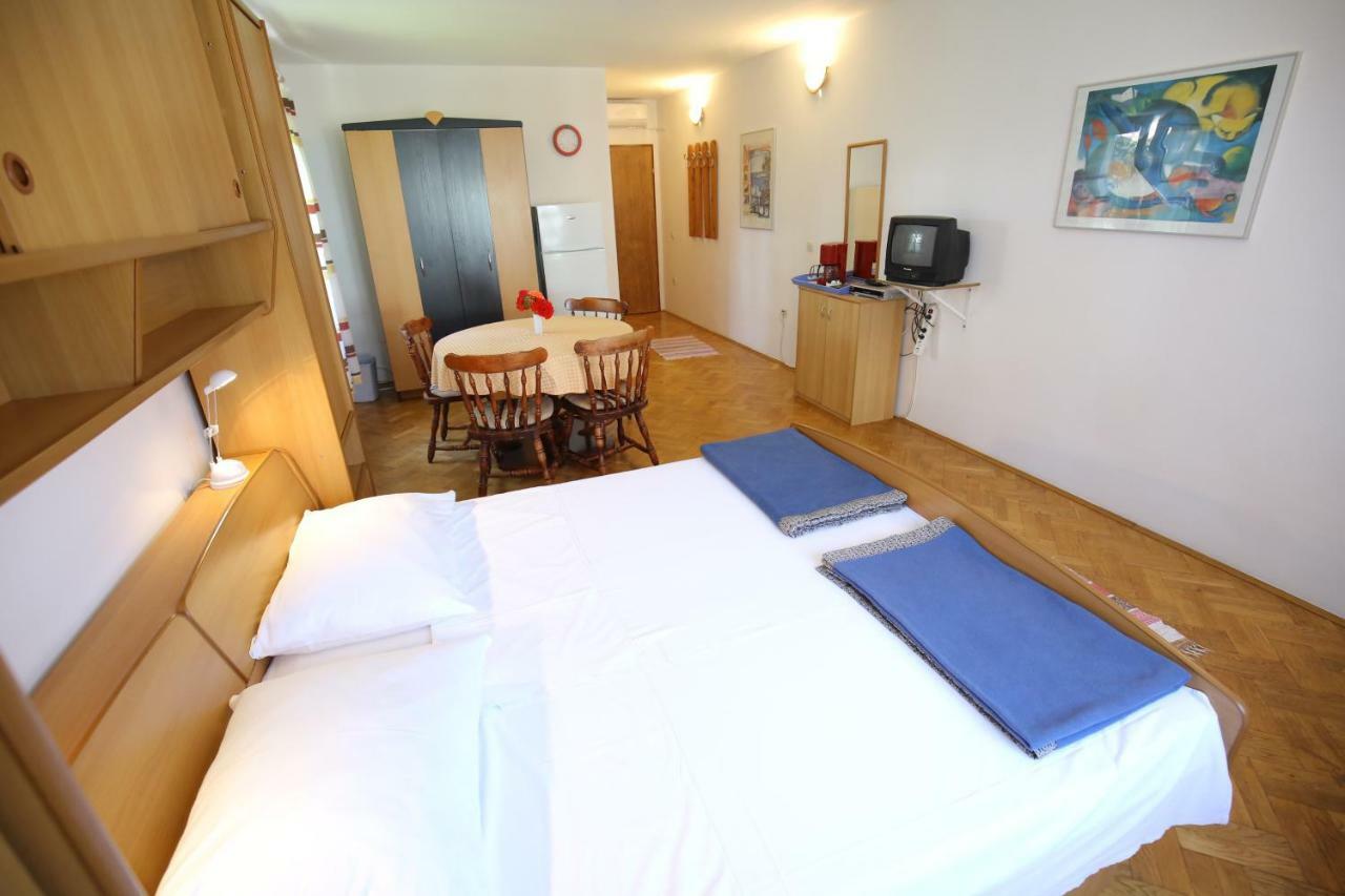 Apartments Paleka Petrčane Kültér fotó