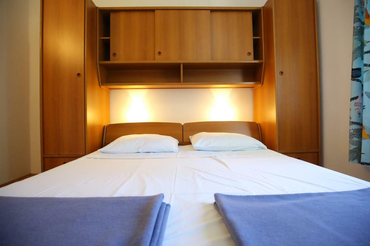 Apartments Paleka Petrčane Kültér fotó