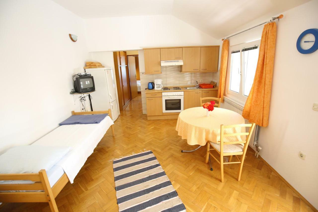 Apartments Paleka Petrčane Kültér fotó