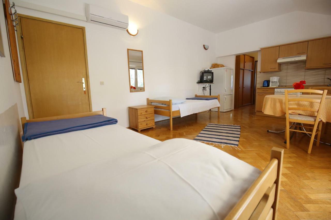Apartments Paleka Petrčane Kültér fotó